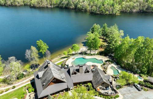 Bear Lake Reserve Apartment | Lake and Pool Access at Bear Lake Reserve Condo!