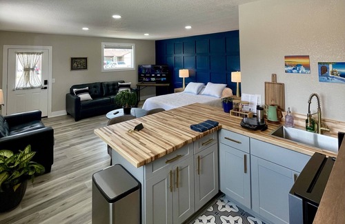 Arvada Apartment | Lake Arbor Studio near Denver, Boulder + Golden