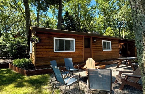 Mayfield Cabin | Lake Cabin Resort - Cabin 1