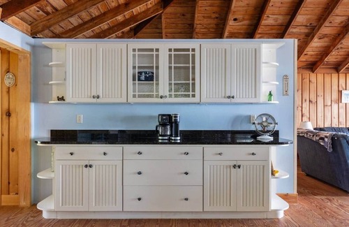 Malletts Bay House | Lake Champlain Beachfront Retreat