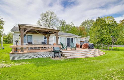 North Hero House | Lake Champlain Family Retreat with Deck and Yard