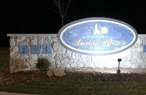 Reminderville Condo | Lake community condo!!