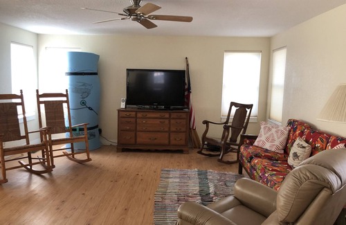 Stroh Cottage | Lake Cottage on Big Long Lake!