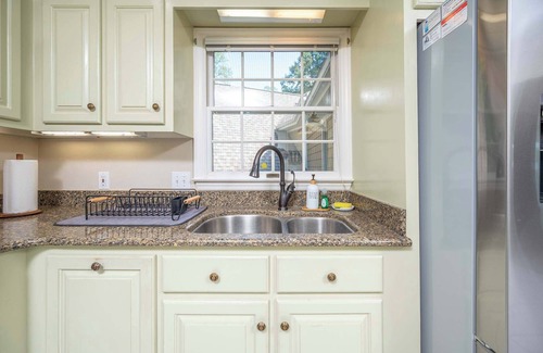 Hillsborough House | Lake Days Getaway Sum