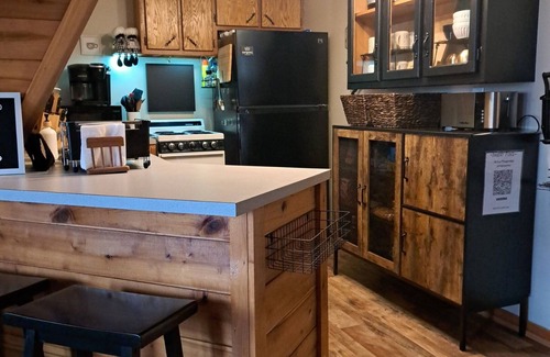 Cub Run House | ​Lake Escape- Nolin Gnome Home: Cozy A-Frame, Sleeps 8, Forest Ridgeline Views​