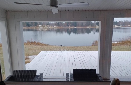 Reed City Cabin | Lake front Cabin great for boating, fishing, skiing, tubing, weekend getaway.