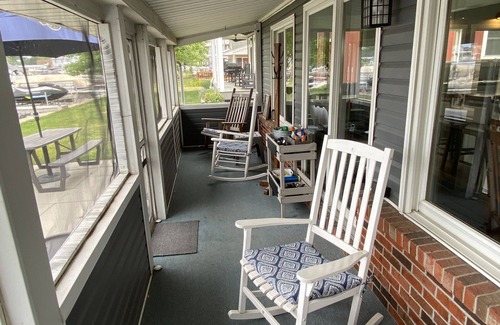 Conneaut Lakeshore House | Lake front cottage recently remodeled w/private dock and optional pontoon boat.