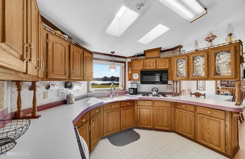 Kendall House | Lake Front Home with Plenty of Space inside and outside. 100 Ft of Lake Frontage