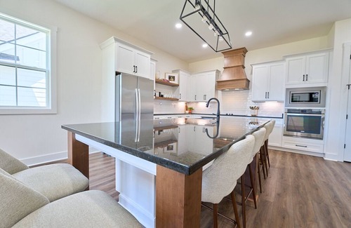 Winchester House | Lake Home in Winchester,Tn