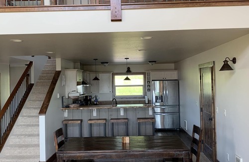 Georgetown House | Lake House at Georgetown - just steps from the marina & easy winter access