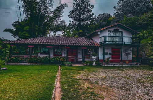 El Penol Ski Chalet | Lake House El Peñol Antioquia