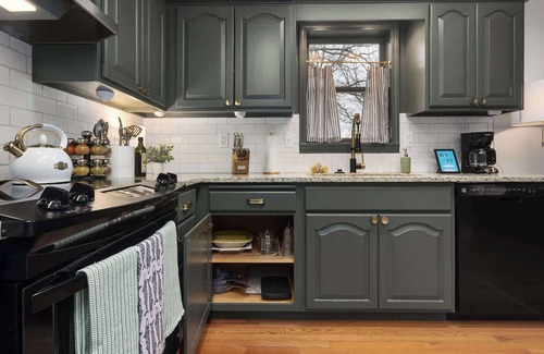 Warsaw House | Lake House on Truman Lake|Sleeps10|Fire Pit Arcade