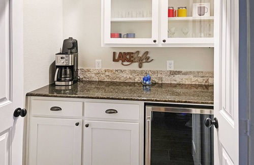 Malakoff House | Lake House with pool + hot tub on Golf Course with boat dock