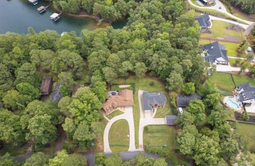 Flowery Branch House | Lake Lanier Retreat Dock, Views & Golf Cart