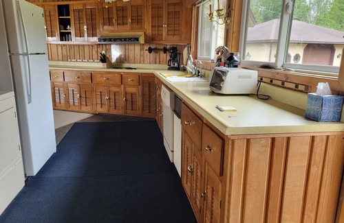 Menominee Cottage | Lake Michigan Retreat