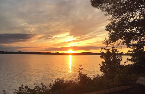 Bala Cottage | Lake Muskoka waterfront cottage with the most amazing sunsets!