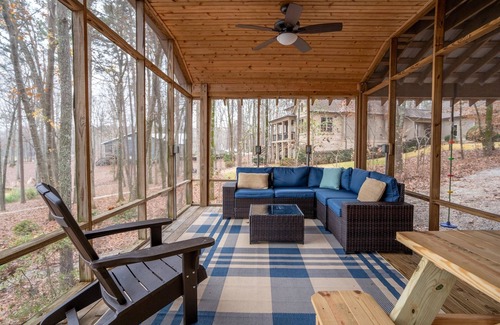 Lake Oconee Cabin | Lake Oconee Lake Front Cabin+Private Dock+Fire Pit+AMAZING VIEWS!