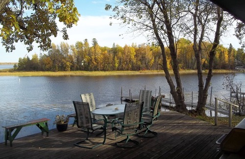 Baudette House | Lake of the Woods-Rainy River Waterfront Home. Fall and Winter Walleyes Await!