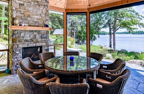 Muskoka Lakes Villa | Lake Rosseau! New Build!! 7 Bedrooms, 6 Bath!, Luxury Family Getaway!