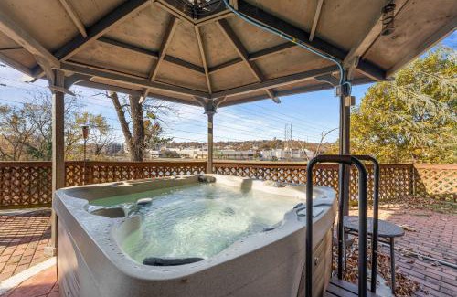 Branson House | Lake Shore Landing - For 20