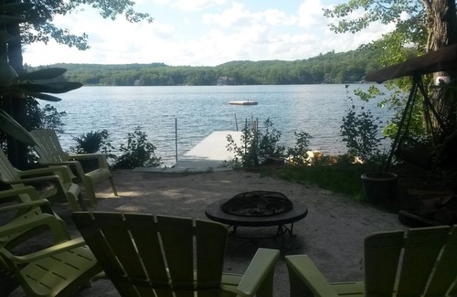 Harrisville House | Lake Side Family Fun!