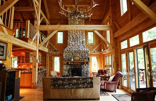 Washburn House | Lake Superior Beachfront, 4+ Bedrooms, Spectacular Timberframe Home