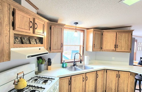 Laurium House | Lake Superior views from this private Robin's Nest in the northern woods