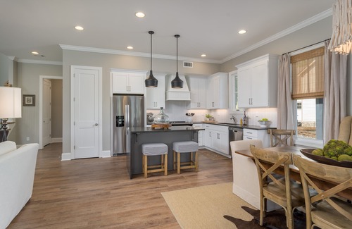 Samantha Cottage | Lake Tuscaloosa Getaway! Perfect for Football Weekends!