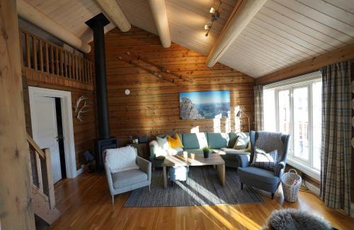 Sykkylven Apartment | Lake View Apartment 2 bedrooms and loft