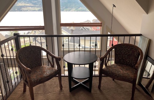 Central Okanagan Cottage | Lake view cottage in Lacasa Resort