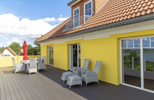 Klein Upahl Apartment | - Lake view -