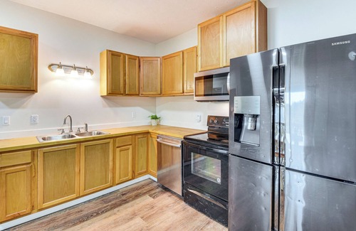 Farmington House | Lake-View Home in Statham w/On-Site Fishing