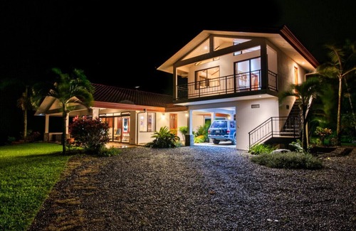 Tronadora Apartment | Lake views, 2nd Fl Apt. Communal Pool & Clubhouse!