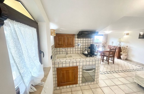 Montefiascone Villa | LAKE VIEWS BOLSENA-EXCLUSIVE VILLA/POOL/JACUZZI/SLEEPS 24/CHILDRENS PLAYGROUND