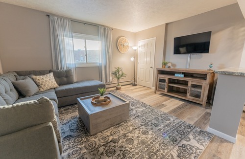 Escanaba Condo | Lake Views, Cozy 2-bedroom condo newly remodeled, downtown Escanaba