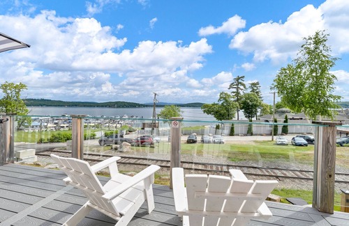 Weirs Beach House | ๐Lake Winni 4 Bedroom home at Akwa Marina! ๐
โต๏ธ