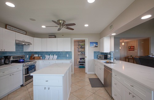 Belton House | Lakefront 3 Bedroom Home with Gorgeous Sunsets and Private Pool & NEW Spa!