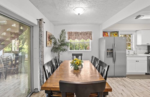 Southwest Orlando House | Lakefront 5BR Retreat | Pool, Hot Tub & Lake Views