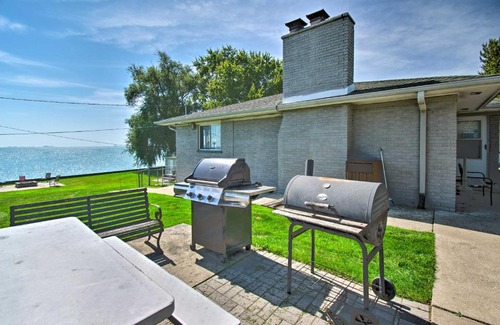 Anchorville Apartment | Lakefront Apartment Situated on Lake St Clair