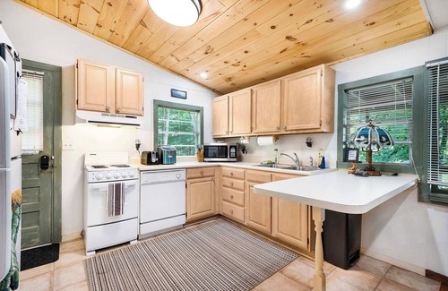 Ten Mile Cabin | Lakefront Cabin with Private Dock & Stunning Views