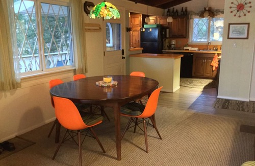 Conway Ski Chalet | Lakefront Chalet in the White Mountains 3 bedrooms-Sleeps 5 NH. License # 044583