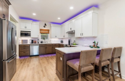 Piney House | Lakefront Condo with Pool, Fire Pit, and Boat Slip