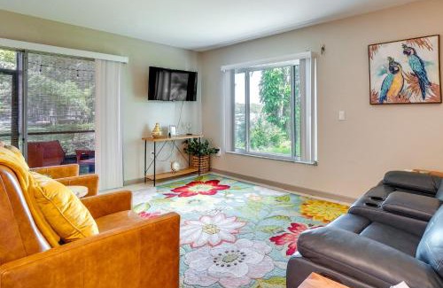 Casselberry Apartment | Lakefront Condo with Pool and Views 7 Mi to Orlando!