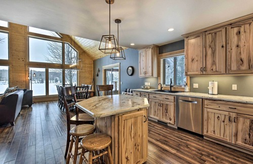 Iron River House | Lakefront Cottage in Iron River: 3 Mi to Skiing!