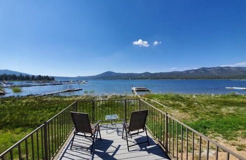 The Village House | Lakefront Cottage