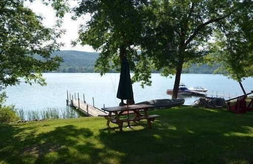 North Lake George Cottage | Lakefront Escape with Boat Slip on Lake George