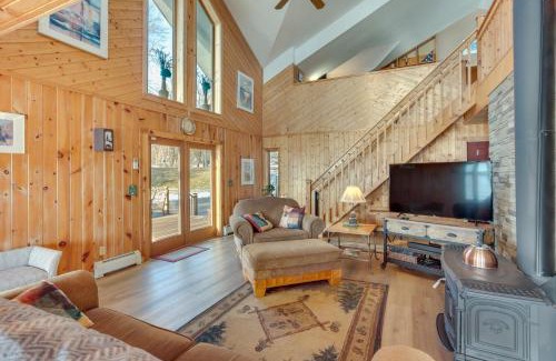 New London House | Lakefront Gem with Dock in New London!