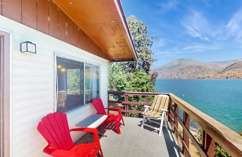 Chelan House | Lakefront gem with large deck, grill, fast WiFi, & great views