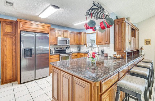 Granbury House | Lakefront Granbury Home w/Dock, Decks & Hot Tub!