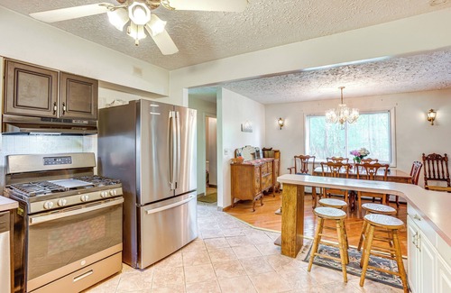 Baldwin House | Lakefront Group Getaway w/Dock in Baldwin!